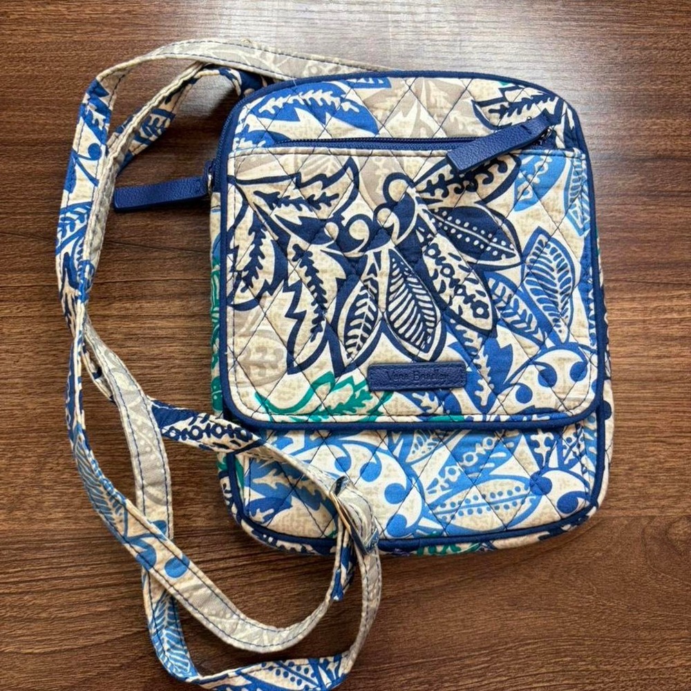 Blue and white Vera Bradley crossbody bag with adjustable strap